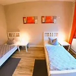 Comfort - Sky Bundesliga, Playstation, Grill & Balkon - Haus Burgstadt * Altena