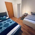 Comfort - Sky Bundesliga, Playstation, Grill & Balkon - Haus Burgstadt