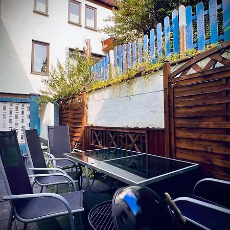 Worker & Monteur - Haus Burgstadt - Grill & Bundesliga * Altena