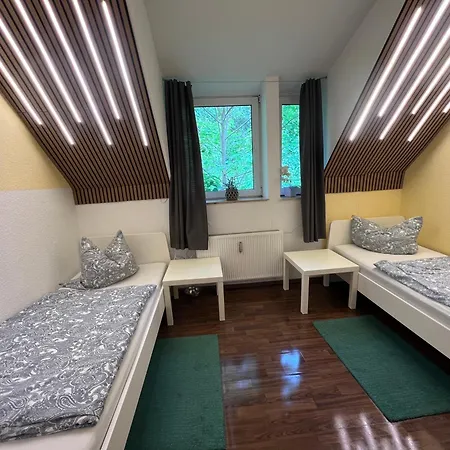 Comfort Apartments - Sky Bundesliga, Playstation, Grill & Balkon - Haus Burgstadt Altena