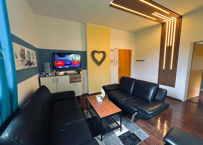 Comfort Apartments - Sky Bundesliga, Playstation, Grill & Balkon - Haus Burgstadt Apartamento *